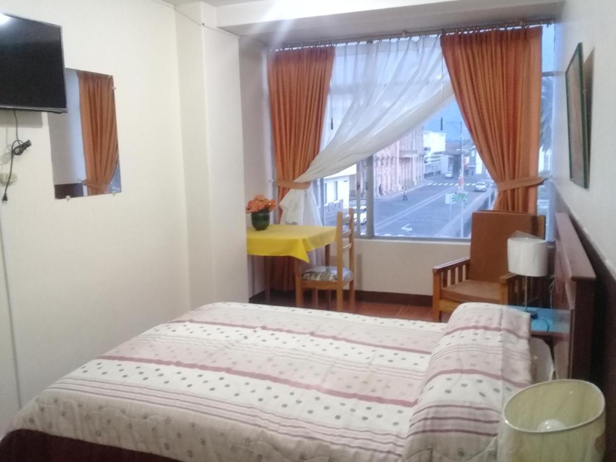 לטקונגה Hotel Central מראה חיצוני תמונה