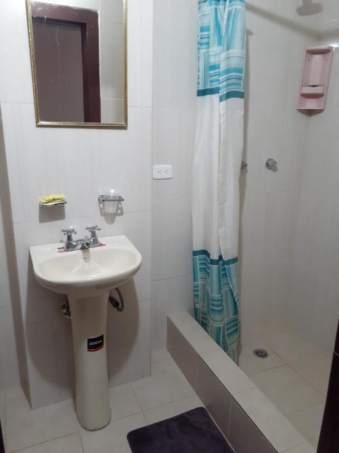 לטקונגה Hotel Central מראה חיצוני תמונה